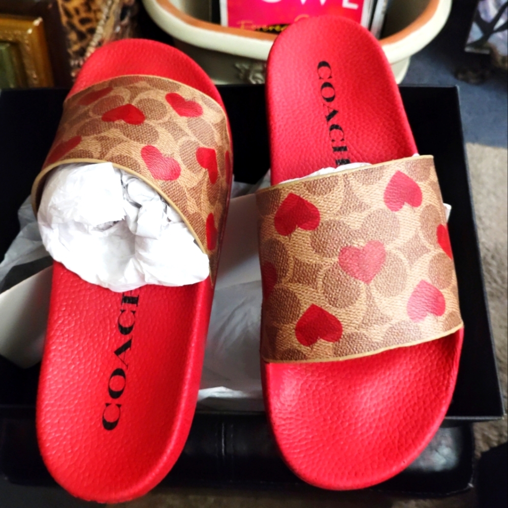NEW Coach Udele Sport Slide With Heart Print - NWT